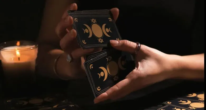 How to shuffle Tarot cards