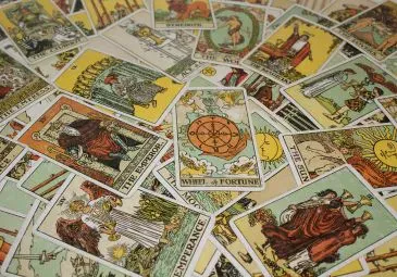 How Many Tarot Cards Are There and Why?
