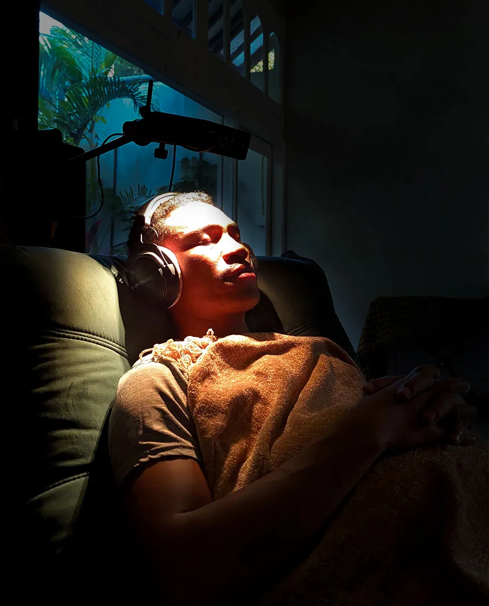 Light therapy brainwave entrainment session at Ayutyas Holistic Healing Home Sukawati